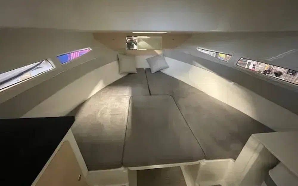 slider 4 Pacific Craft 700 SC