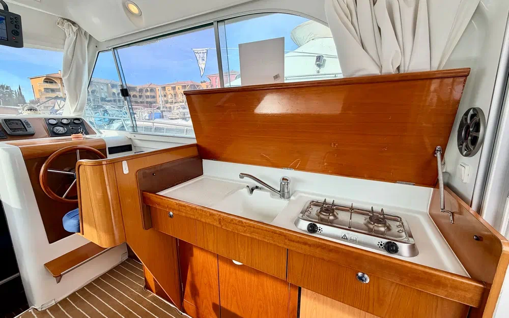 slider 6 Beneteau Antares Serie 9