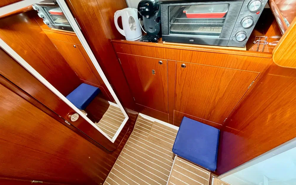 slider 12 Beneteau Antares Serie 9