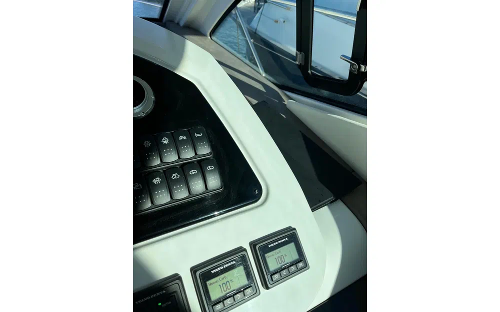 slider 9 Beneteau Gran Turismo 50