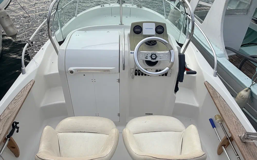 slider 9 Sessa Marine Key Largo 20 Deck