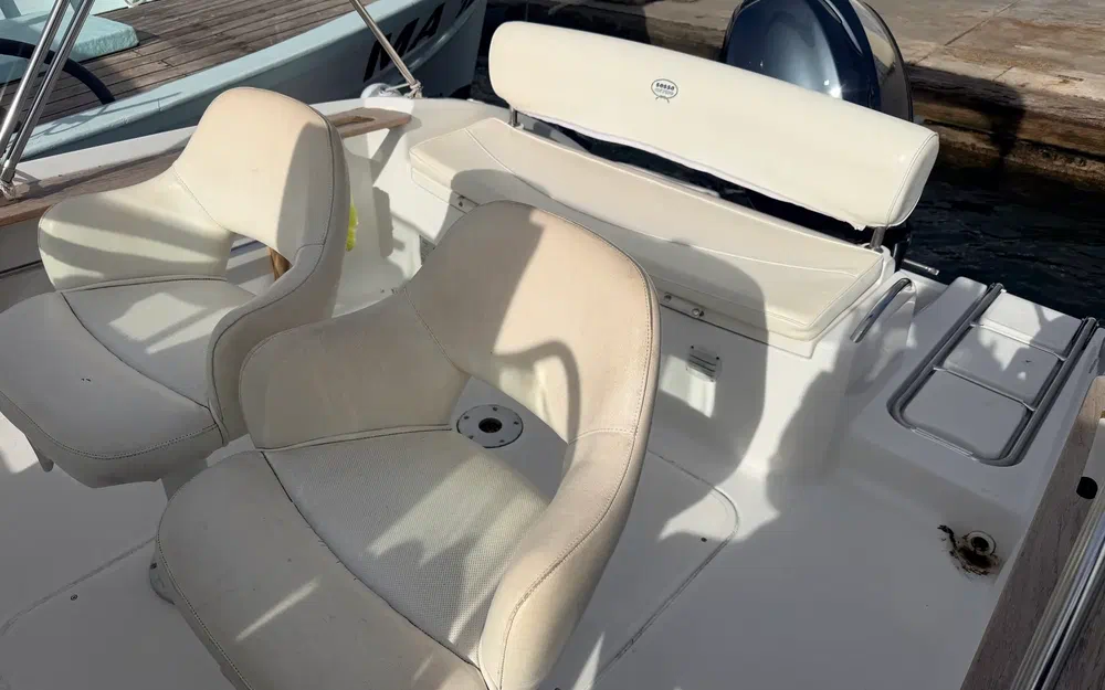 slider 11 Sessa Marine Key Largo 20 Deck