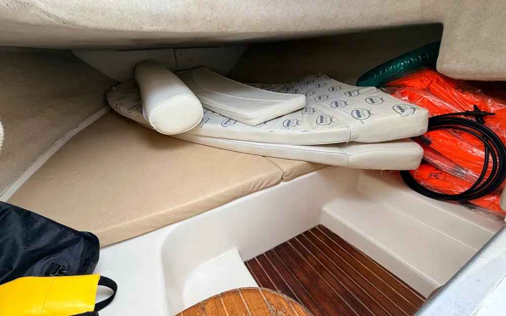 slider 16 Sessa Marine Key Largo 20 Deck