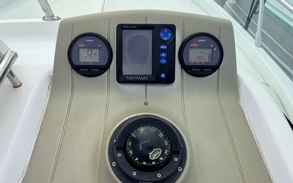 slider 4 Sessa Marine Key Largo 20 Deck