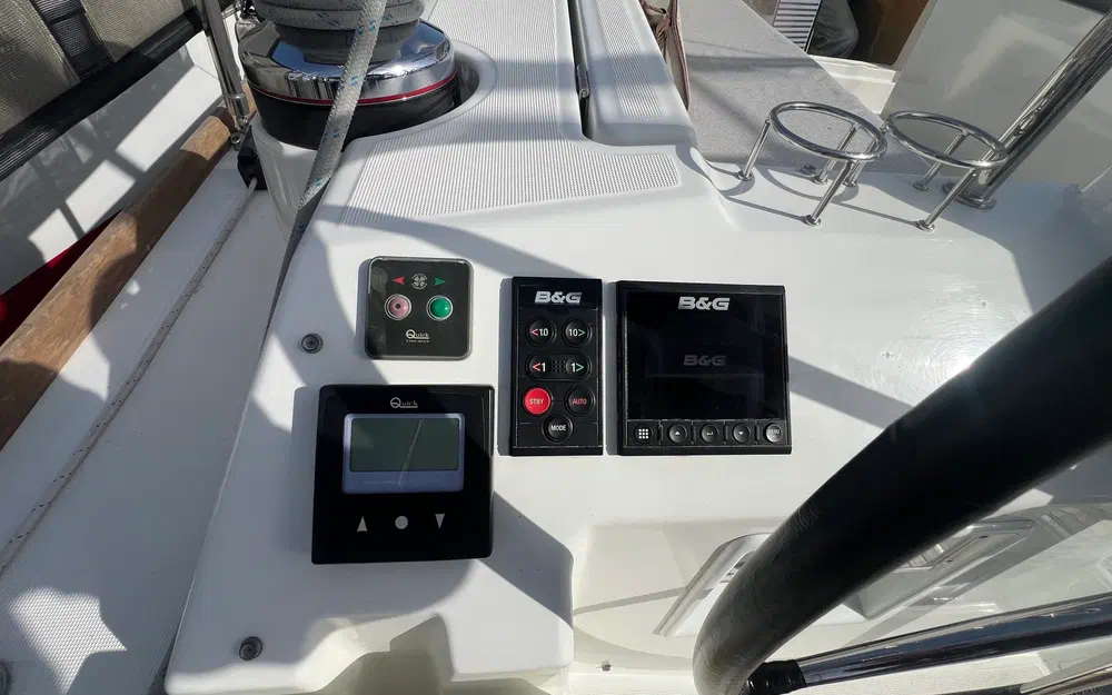 slider 13 Beneteau Oceanis 45