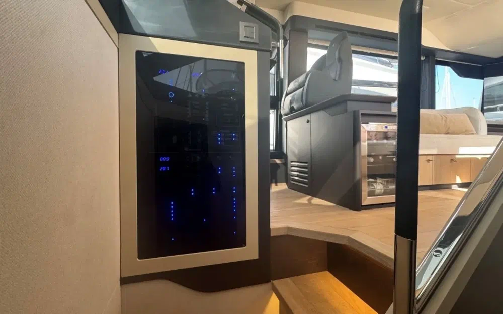 slider 11 Absolute 52 Fly