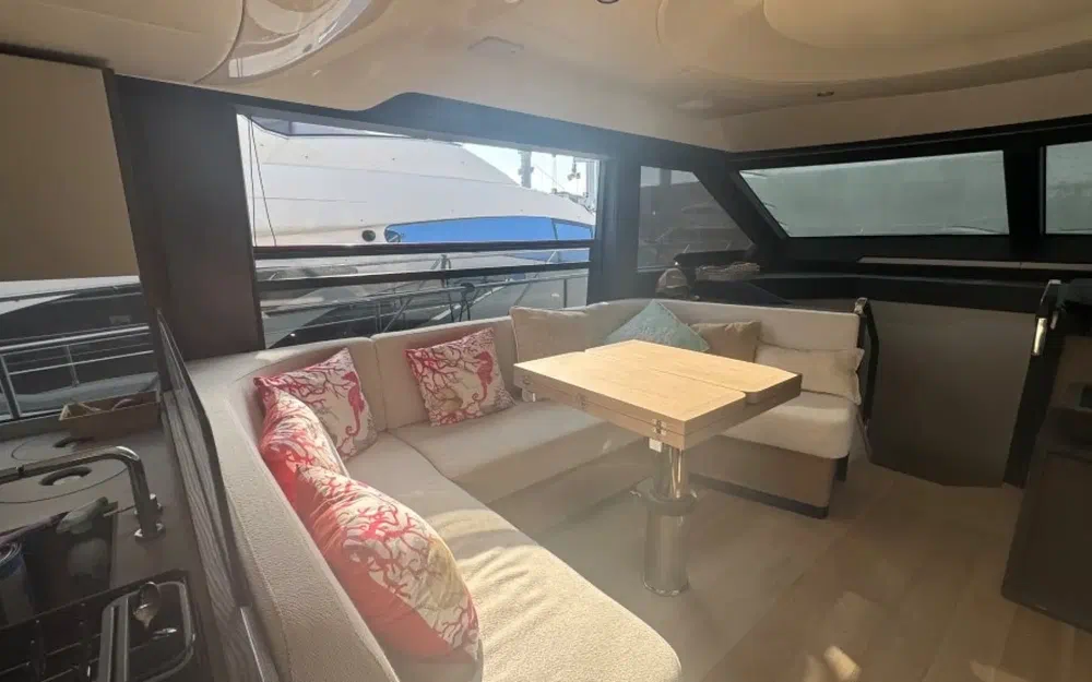 slider 8 Absolute 52 Fly