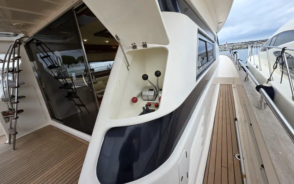 slider 13 Astondoa 70