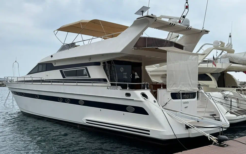 slider 1 Astondoa 70