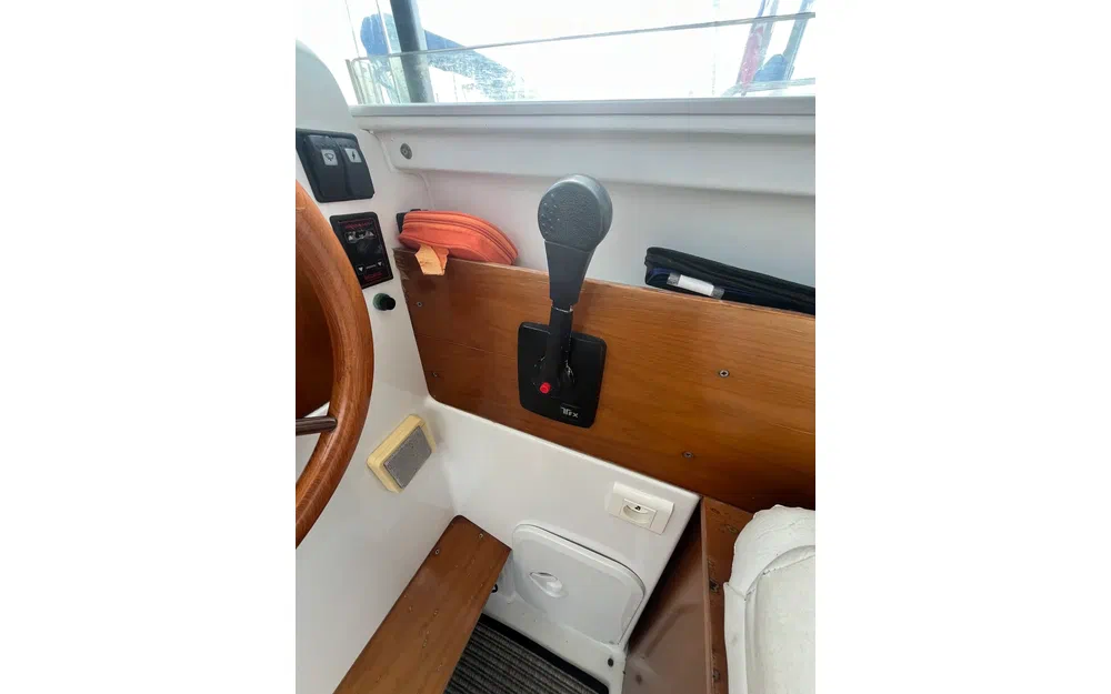 slider 16 Beneteau Antares 7.60