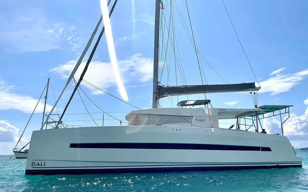 slider 0 Bali Catamarans Bali 4.5