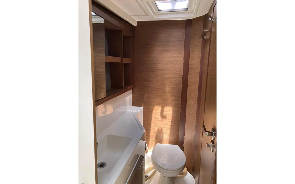 slider 23 Lagoon 40