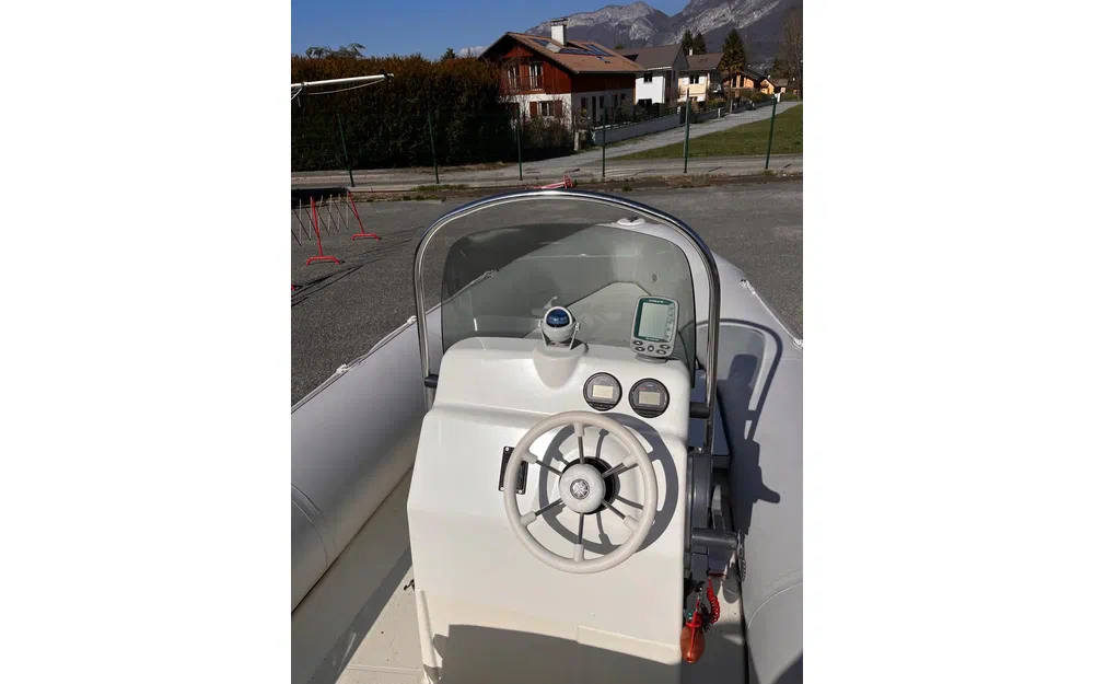 slider 7 Bombard Explorer 640 SB