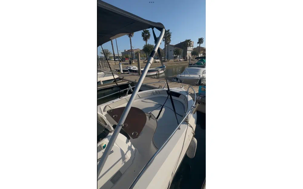 slider 2 Ranieri Open Voyager 19