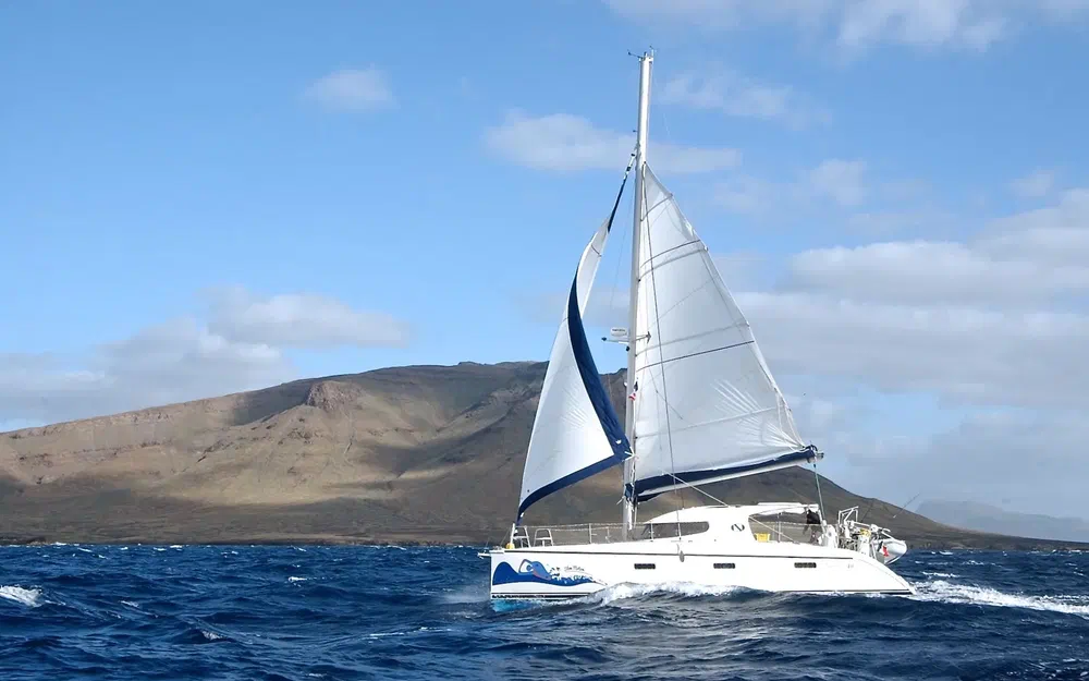 slider 4 Nautitech 40