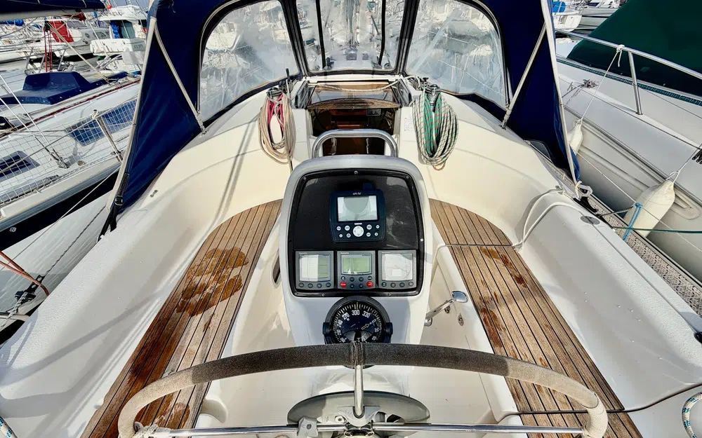 slider 3 Bavaria 30 Cruiser