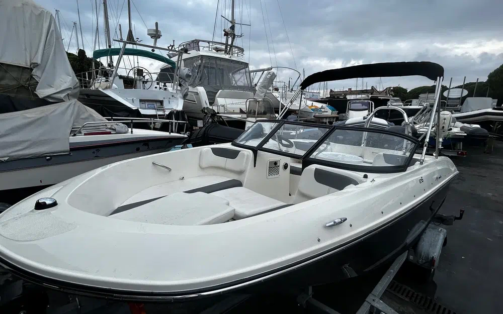 slider 11 Bayliner E6