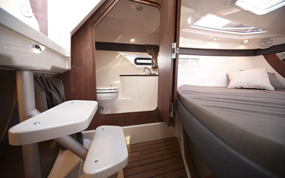 slider 1 Quicksilver Activ 805 Cruiser