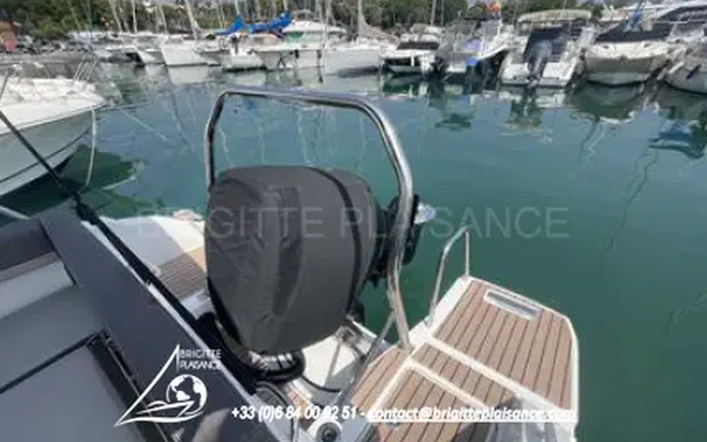 slider 11 Jeanneau CAP CAMARAT 7.5 WA SERIE 3