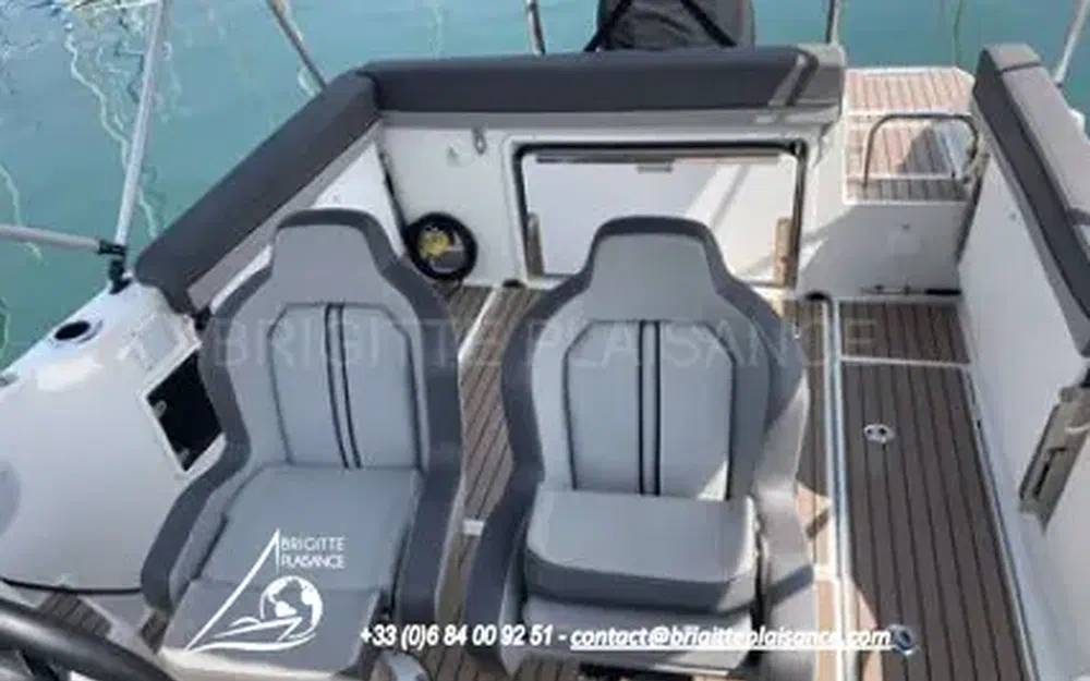 slider 4 Jeanneau CAP CAMARAT 7.5 WA SERIE 3