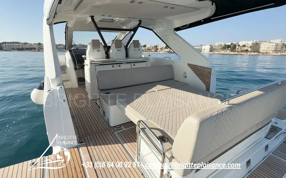 slider 2 Jeanneau DB 37