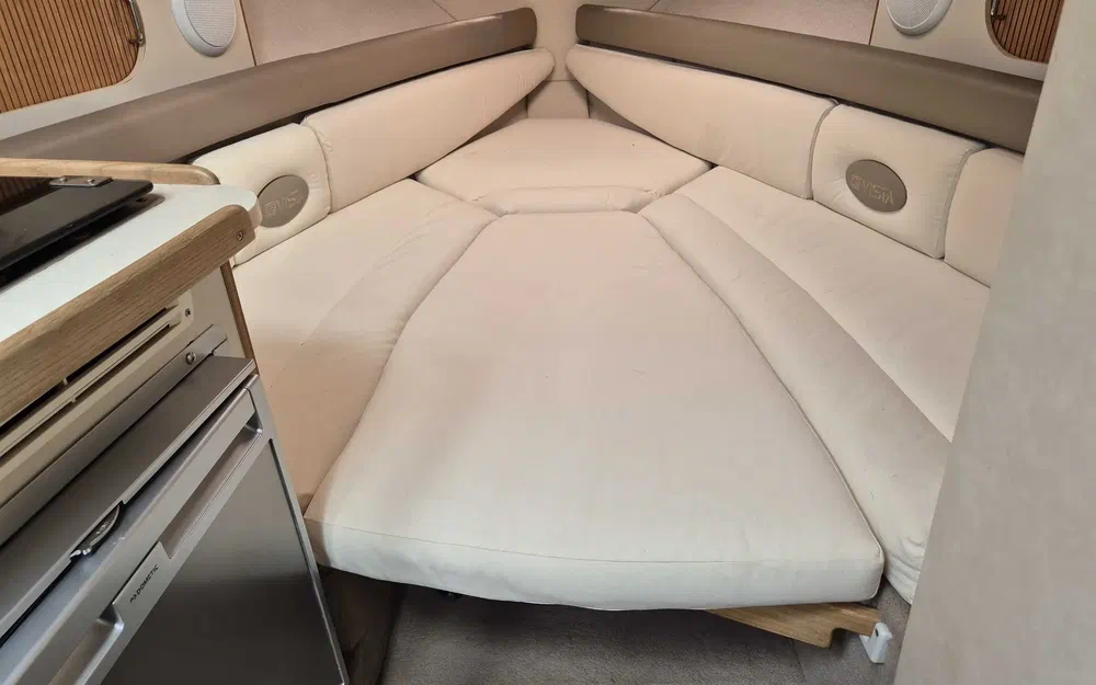 slider 9 Four Winns Vista 238