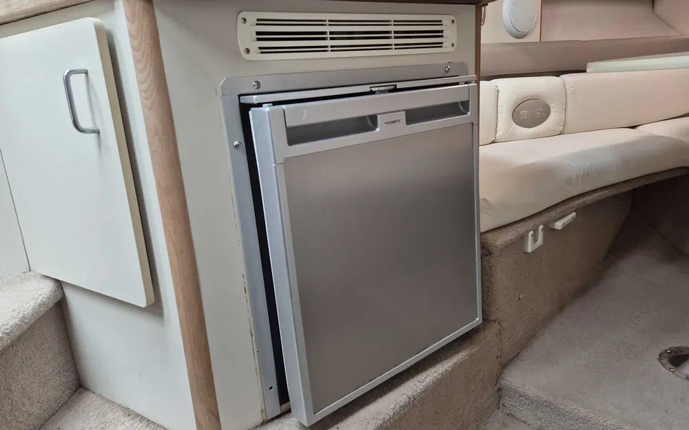 slider 5 Four Winns Vista 238