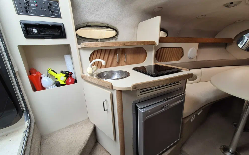 slider 6 Four Winns Vista 238