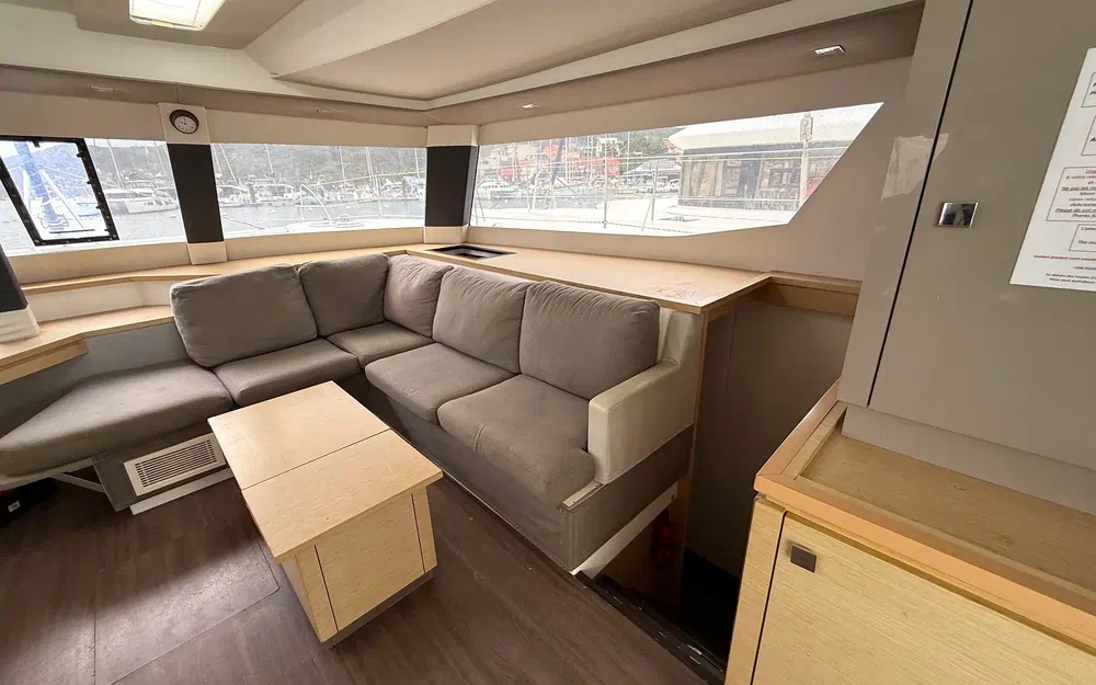 slider 17 Fountaine Pajot Saba 50