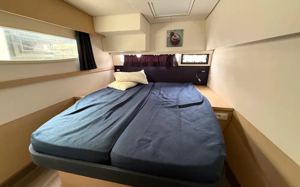 slider 19 Fountaine Pajot Saba 50