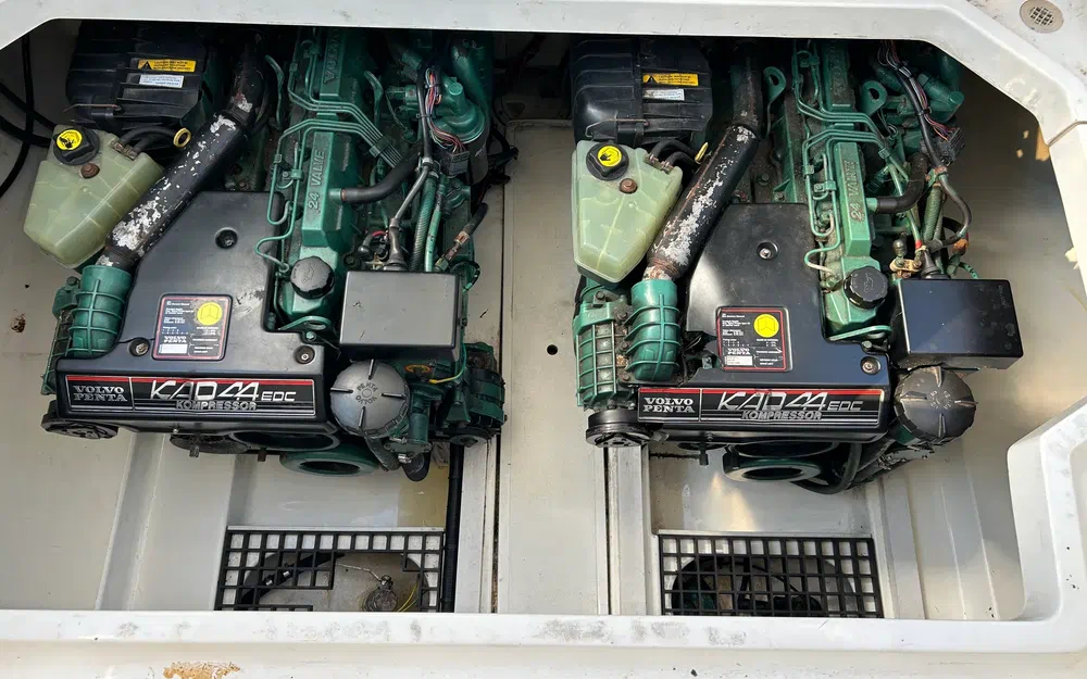 slider 14 Sealine F 34