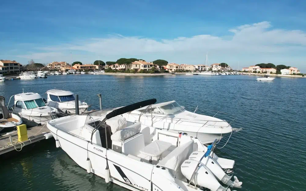 slider 0 Beneteau Flyer 9 Spacedeck
