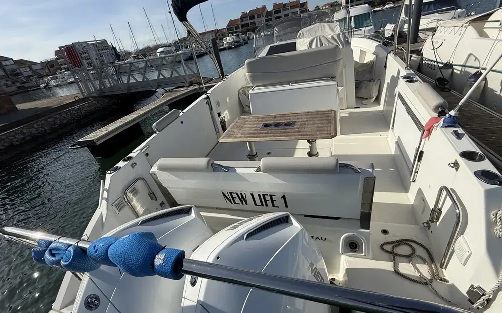 slider 1 Beneteau Flyer 9 Spacedeck