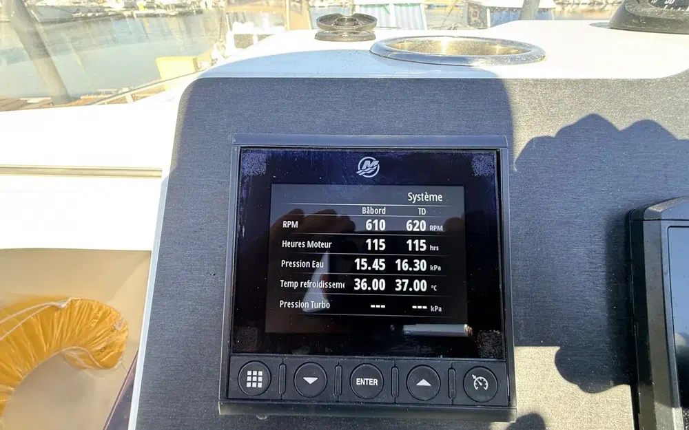 slider 19 Beneteau Flyer 9 Spacedeck