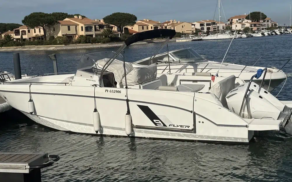 slider 3 Beneteau Flyer 9 Spacedeck