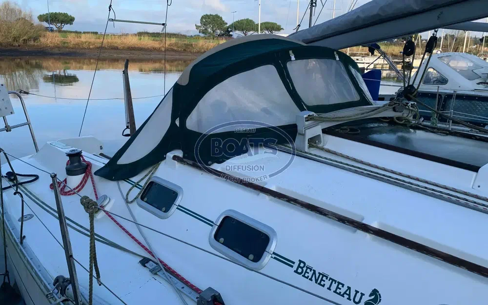slider 4 Beneteau Oceanis 300