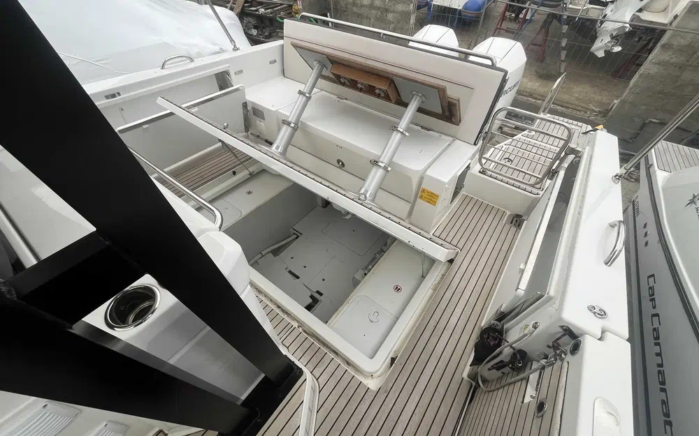 slider 11 Jeanneau Cap Camarat 9.0 WA Serie 2