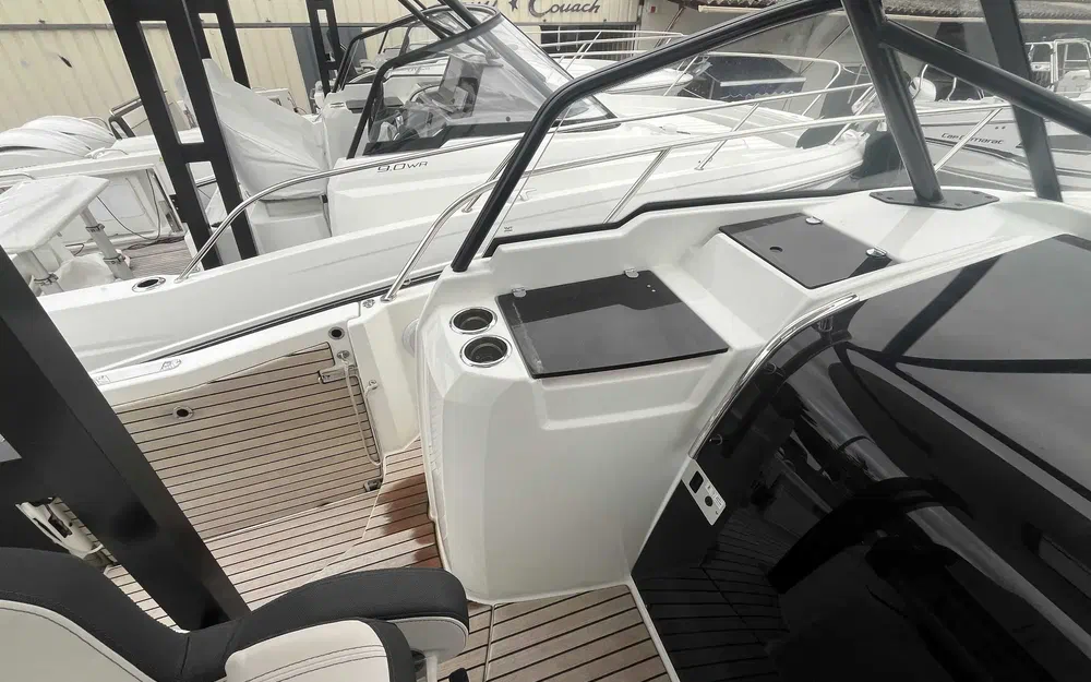 slider 16 Jeanneau Cap Camarat 9.0 WA Serie 2