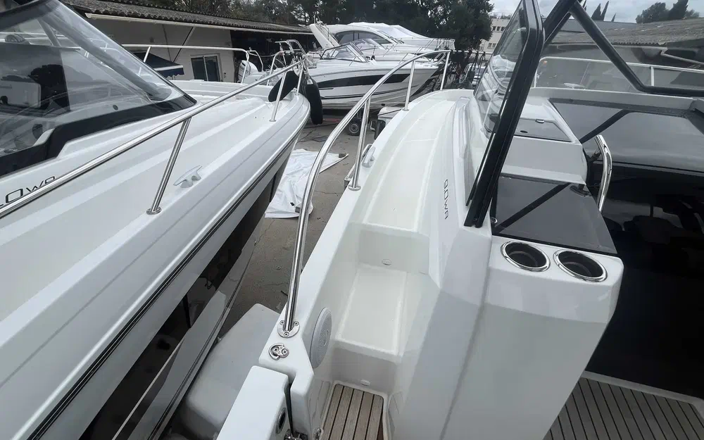 slider 18 Jeanneau Cap Camarat 9.0 WA Serie 2