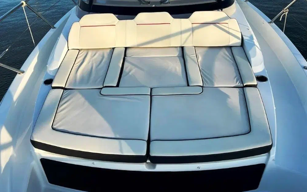 slider 13 Jeanneau Cap Camarat 10.5 WA Cap Camarat 10.5 Wa Serie 2