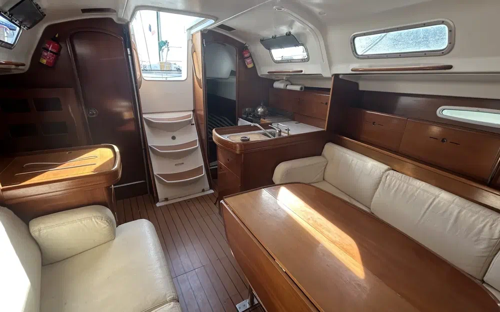 slider 15 Beneteau First 36.7