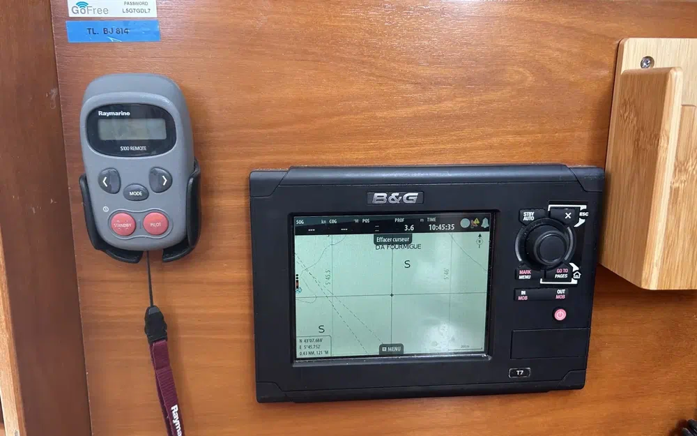 slider 19 Beneteau First 36.7