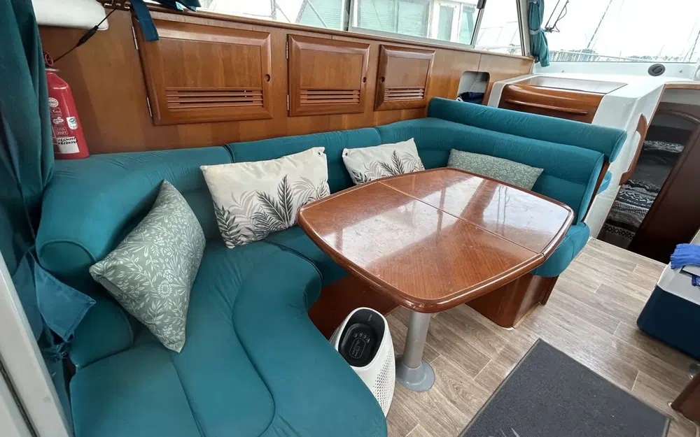 slider 10 Beneteau Antares 10.80