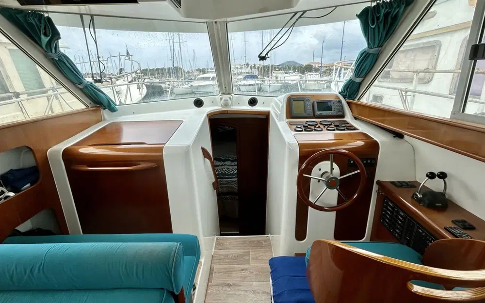 slider 13 Beneteau Antares 10.80