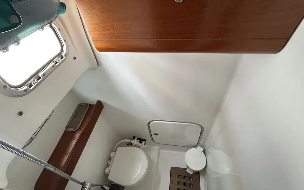 slider 23 Beneteau Antares 10.80