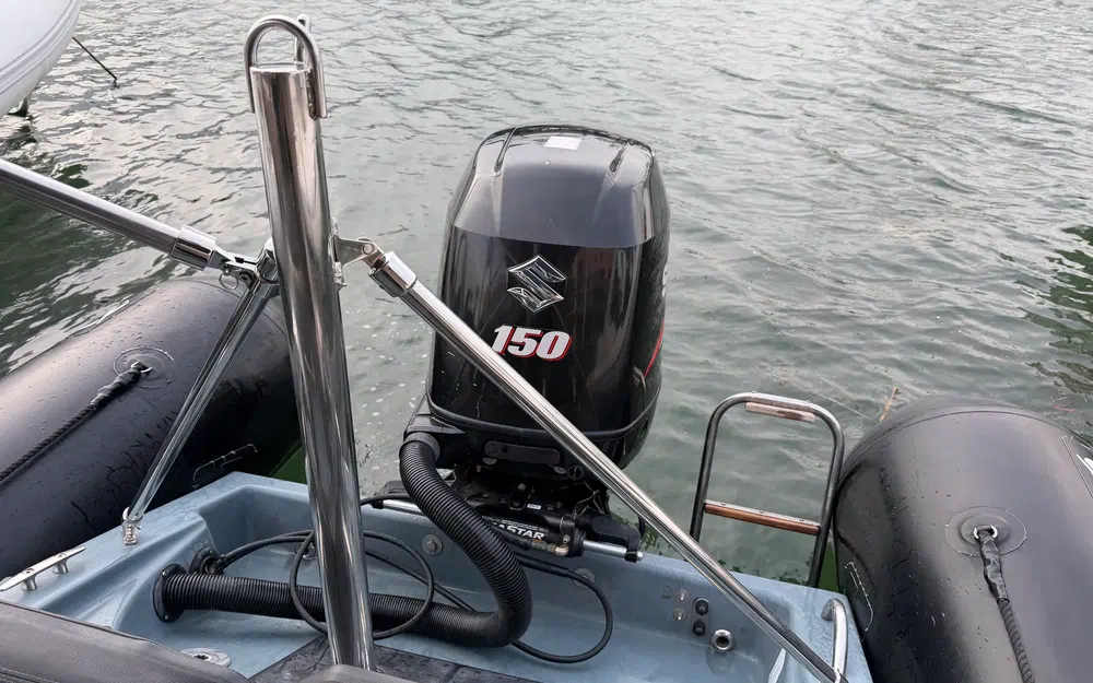 slider 13 Zodiac Pro Open 650