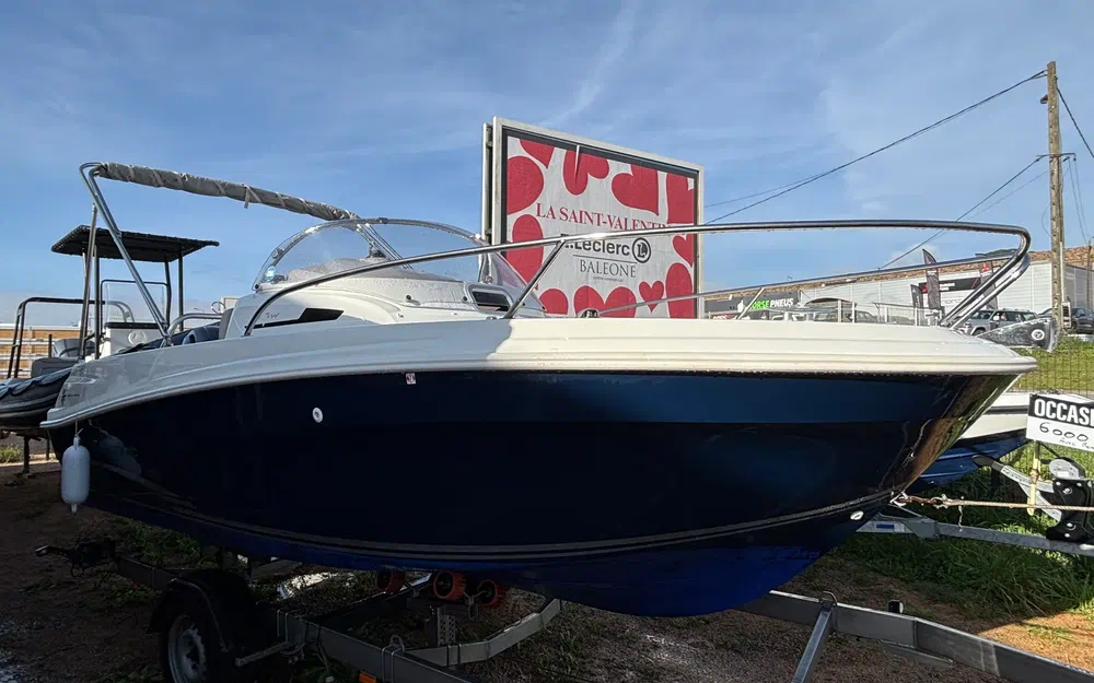 slider 0 Jeanneau Cap Camarat 5.5 WA Serie 2