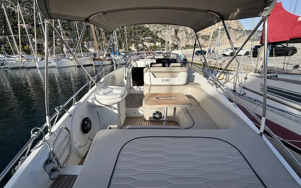 slider 13 Cranchi Endurance 30