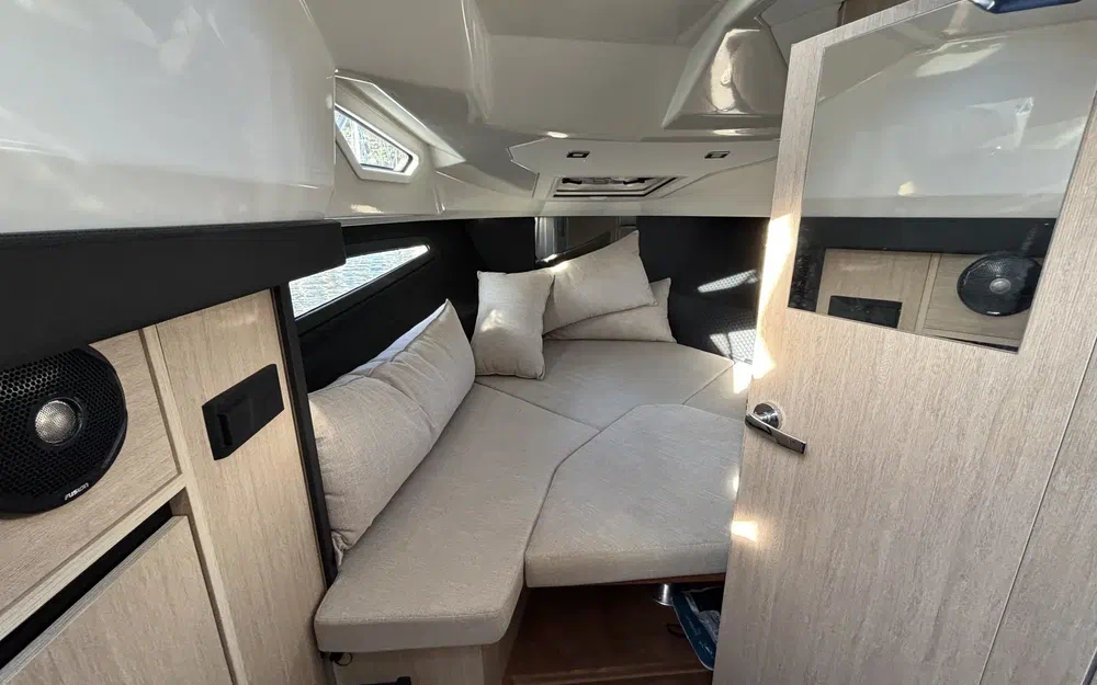 slider 14 Cranchi Endurance 30