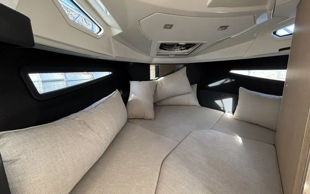 slider 15 Cranchi Endurance 30